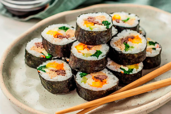 com cuon kimbap