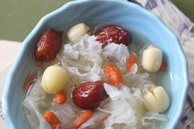 chè hạt sen táo đỏ