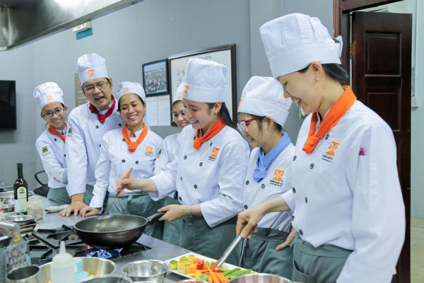 Trường Dạy Nấu Ăn Chuyên Nghiệp Tại Nha Trang