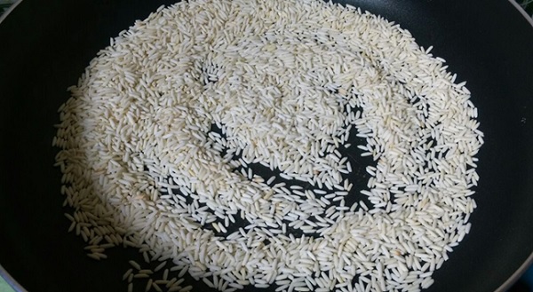 Rang gạo nấu cháo